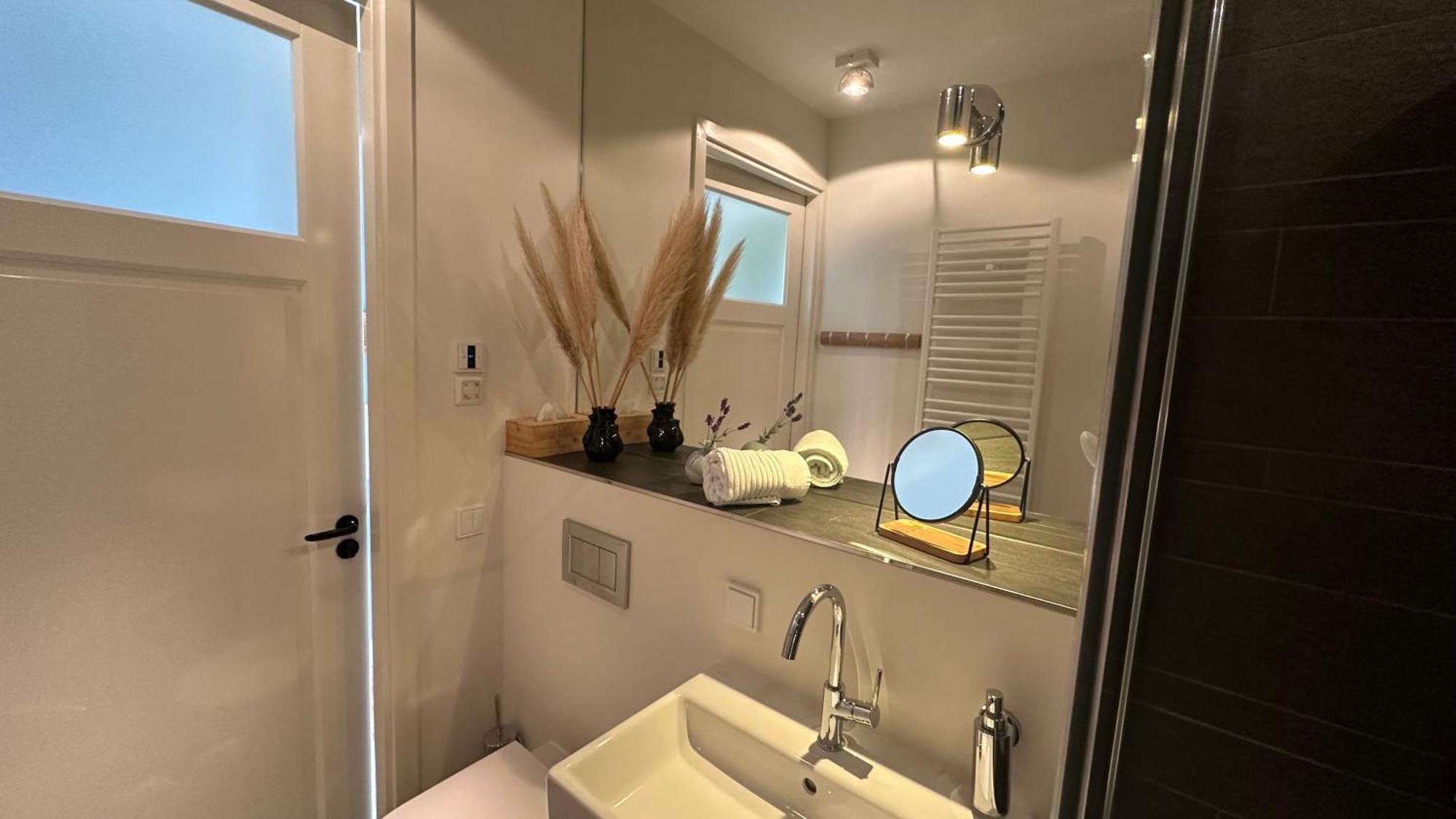 Luxe B&B "In De Schulp", Ontspan En Geniet Van Comfort En Stijl Amstelveen Dış mekan fotoğraf