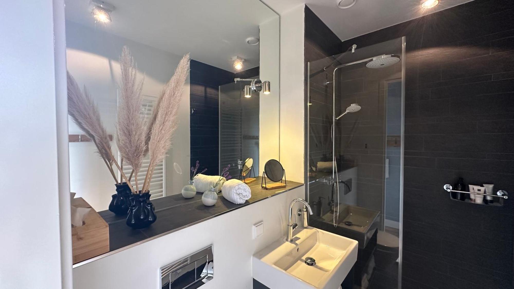 Luxe B&B "In De Schulp", Ontspan En Geniet Van Comfort En Stijl Amstelveen Dış mekan fotoğraf